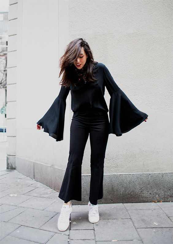 Pantaloni evazați eleganți