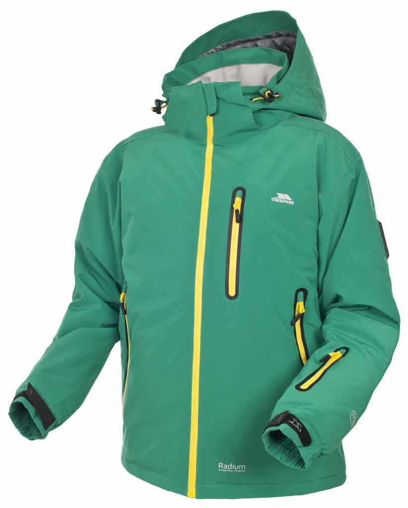 Costum de ski dama - cum alegi echipamentul potrivit