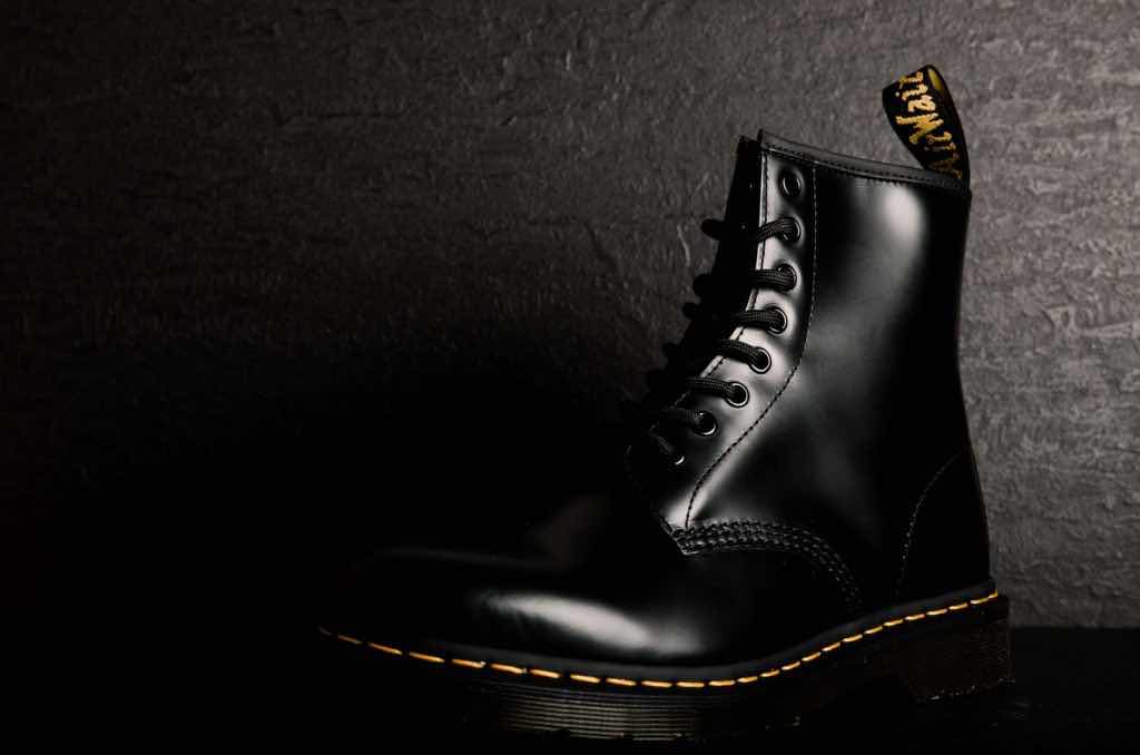 Cum se poartă bocancii Dr. Martens Cum se poartă bocancii Dr. Martens